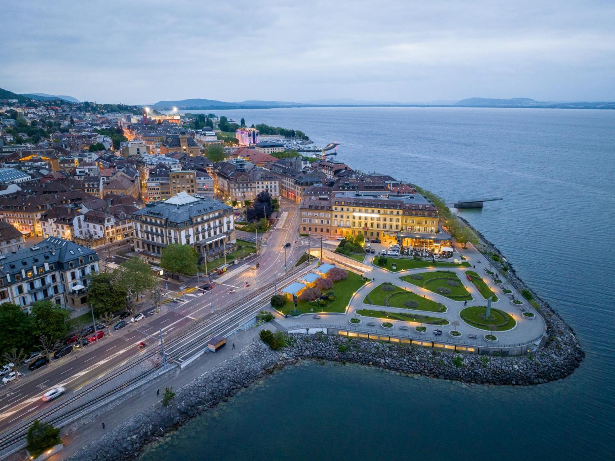 Beau Rivage Hotel Neuchatel Ngoại thất bức ảnh Aerial view of the town