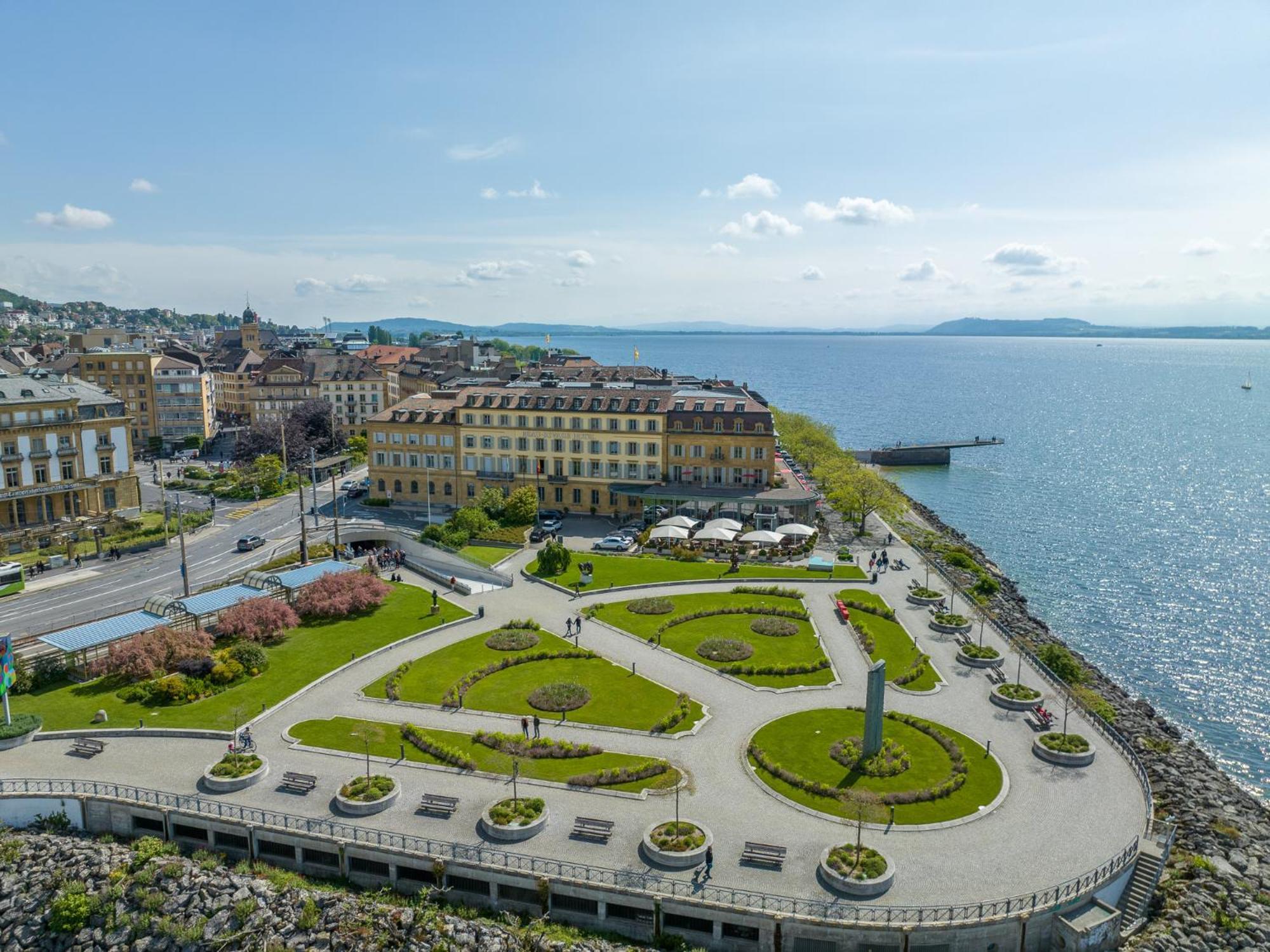 Beau Rivage Hotel Neuchatel Ngoại thất bức ảnh Aerial view of the square