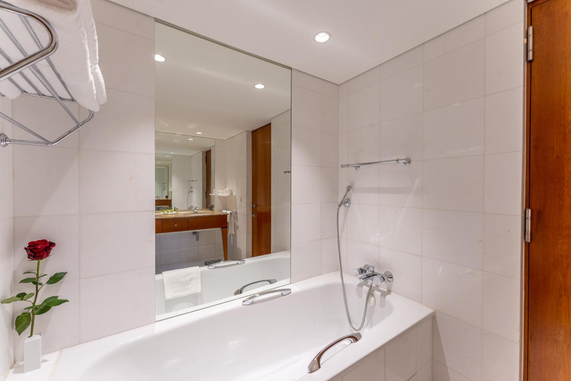 Beau Rivage Hotel Neuchatel Ngoại thất bức ảnh Bathroom
